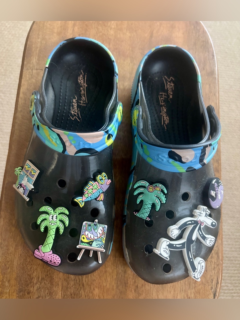 CROCS Unisex Smoke Translucent Steve Harrington Quick strike with Jibbitz Charms